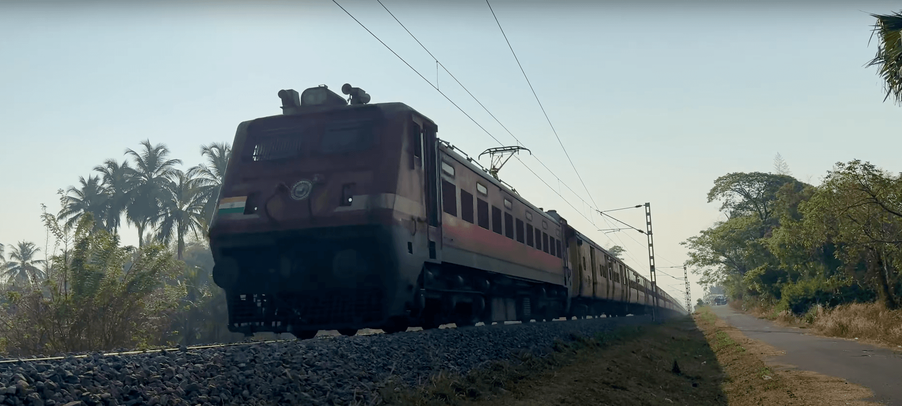 INDIAN RAILWAYS Train Shoots from Best Railfanning Locations